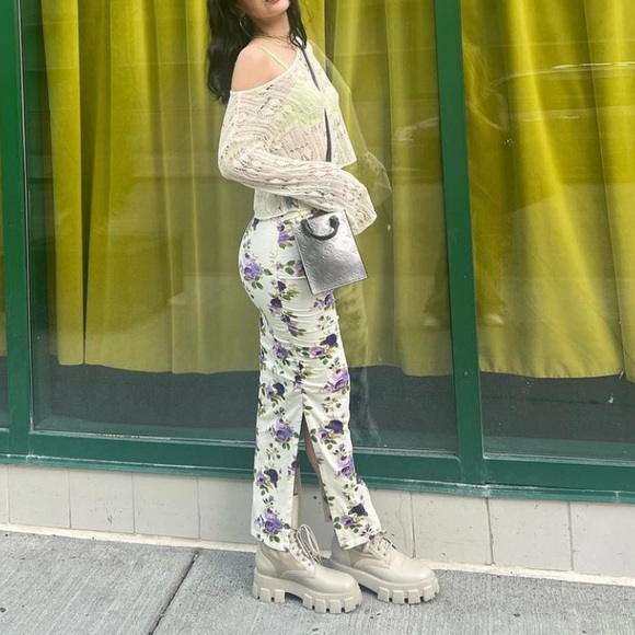 Heavy Manners Purple Flowers 💐 Tulip Skirt in Large - Picture 12 of 16